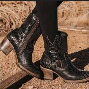Freebird by Steven Black Heeled Boots